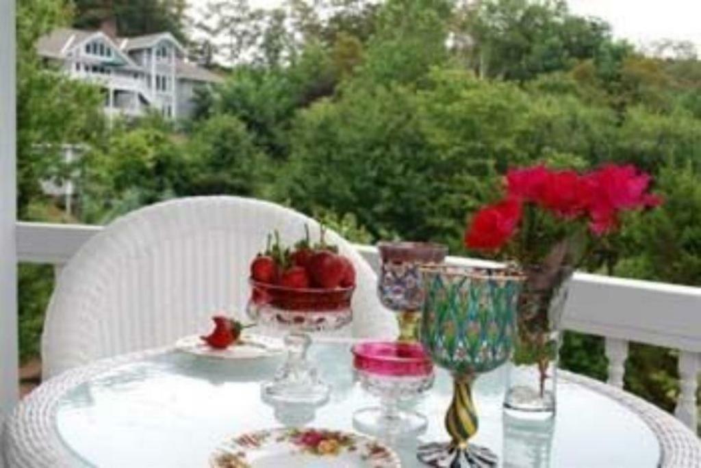 Innisfree Hotel Boutique Glenville Extérieur photo